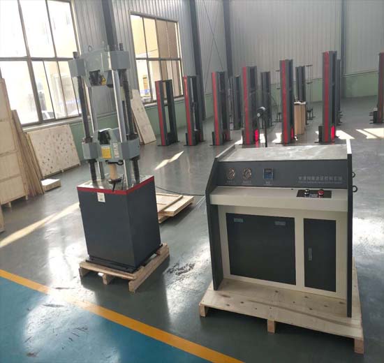 電液伺服萬(wàn)能材料試驗(yàn)機(jī) 現(xiàn)場(chǎng)圖